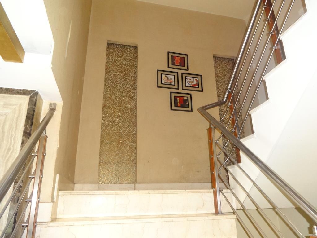 Hotel Picasso Paschim Vihar Delhi - Couple Friendly Local Ids Accepted Luaran gambar