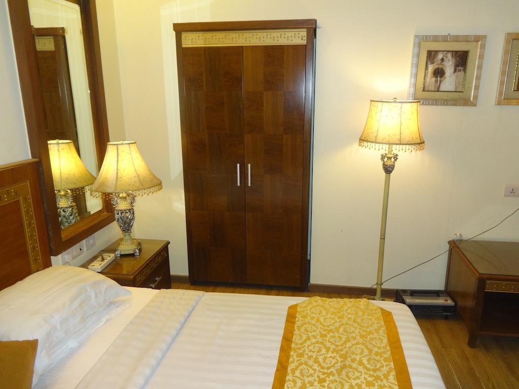 Hotel Picasso Paschim Vihar Delhi - Couple Friendly Local Ids Accepted Luaran gambar