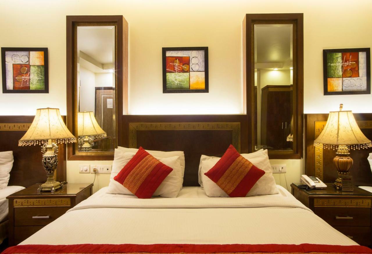 Hotel Picasso Paschim Vihar Delhi - Couple Friendly Local Ids Accepted Luaran gambar