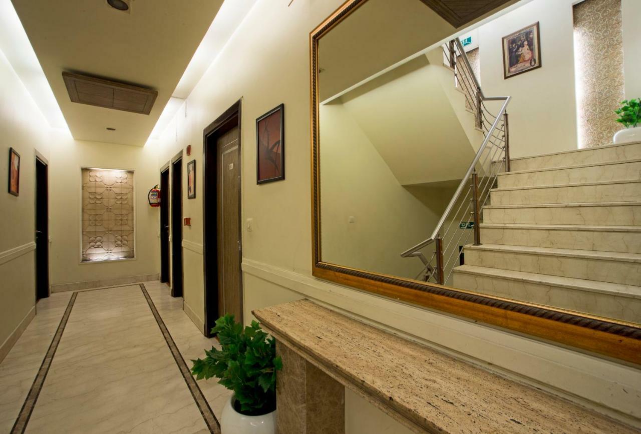 Hotel Picasso Paschim Vihar Delhi - Couple Friendly Local Ids Accepted Luaran gambar