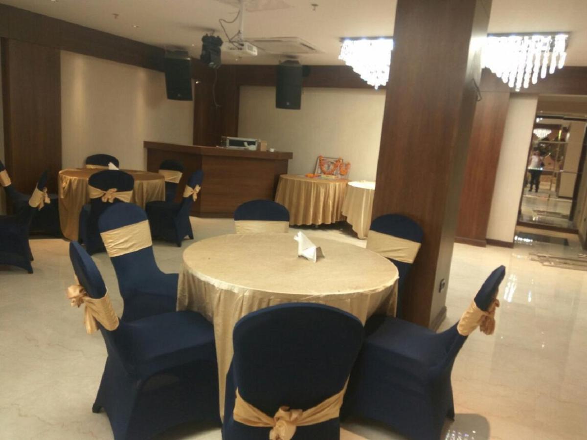 Hotel Picasso Paschim Vihar Delhi - Couple Friendly Local Ids Accepted Luaran gambar